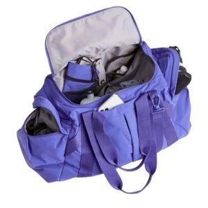 Athleta Kinetic Duffle Gym Weekender Bag Merlin Blue